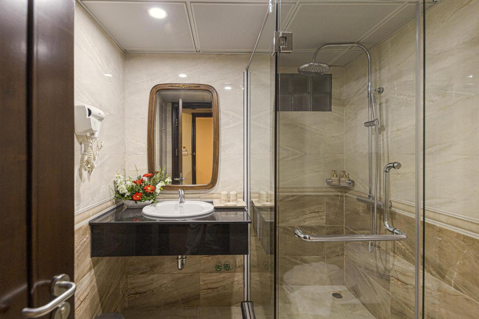 Chalcedony Grand Hotel Hanoi Exterior foto